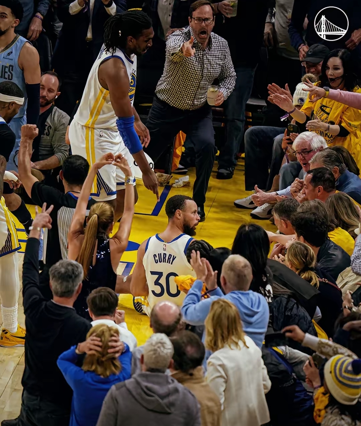 气氛猛烈对不对 气氛猛烈对不对